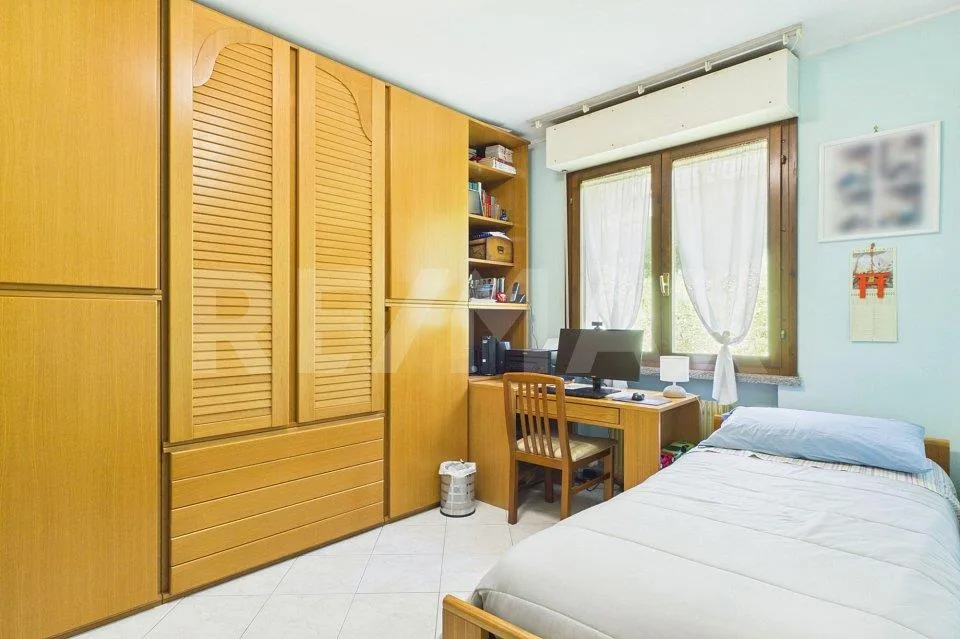 Italia - Colverde - Appartamento 4,5 locali con terrazza e garage d... – photo 9 of 12