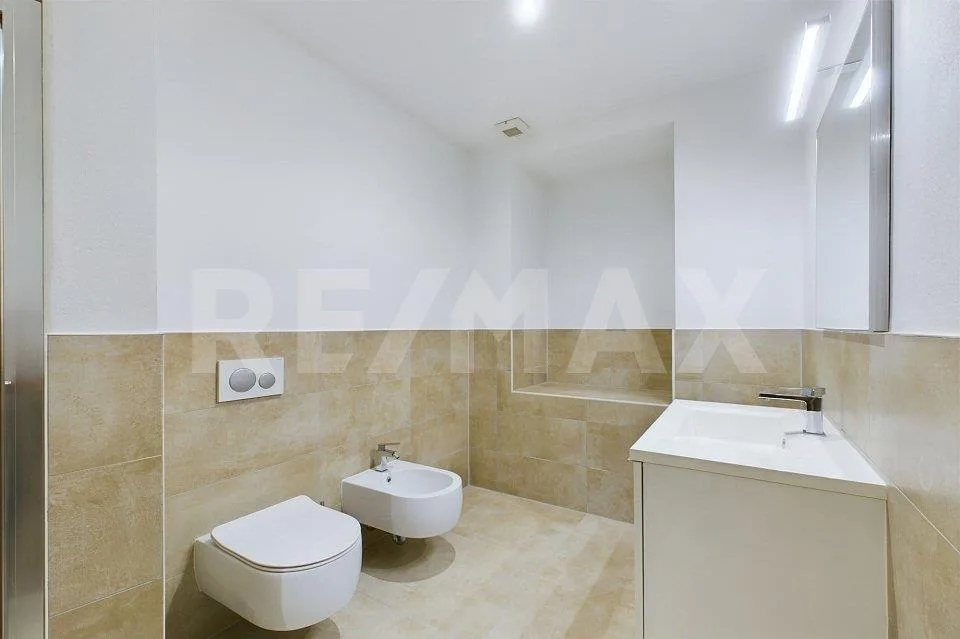 Renoviertes 3-Zimmer-Apartment mit Terrasse und freier Sicht – Foto 10 von 12