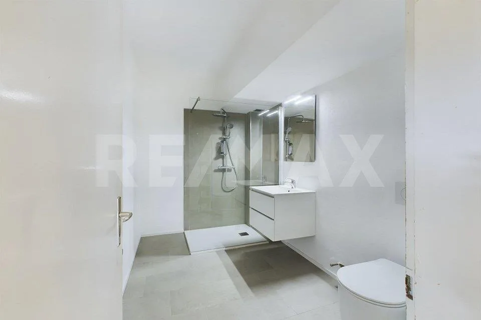 Helles und renoviertes 2,5-Zimmer-Wohnung mit Terrasse – Foto 7 von 11