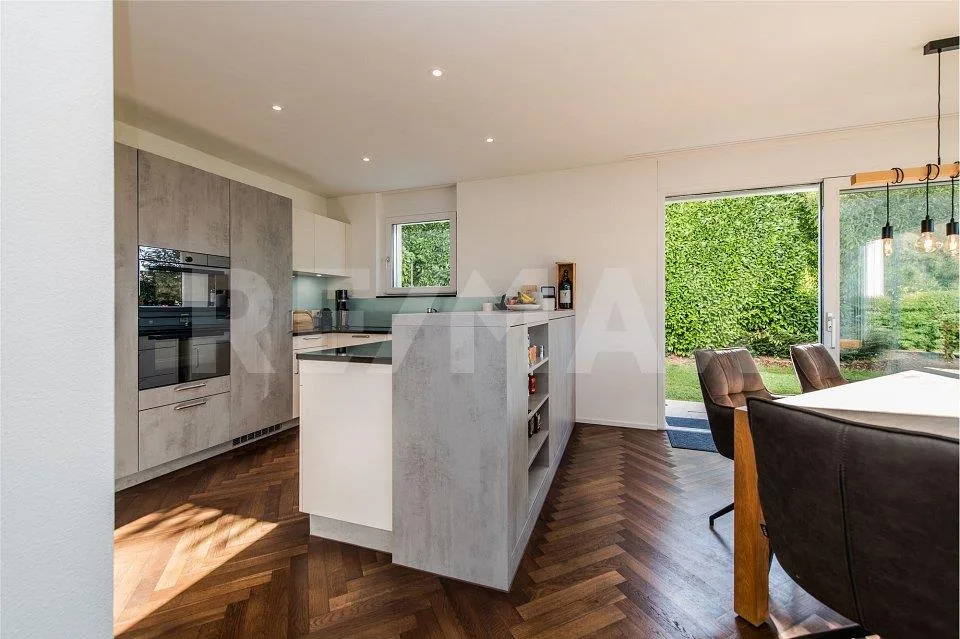 Detached 5½-room house within walking distance to the S-Bahn station – photo 4 of 12