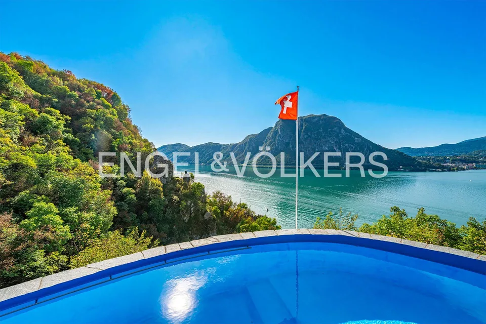 Casa panoramica con vista lago e barca a Caprino – foto 7 di 13