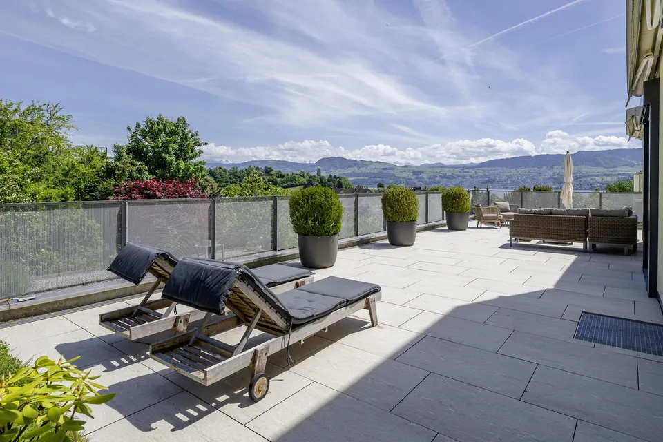 House feeling with far and lake view – photo 4 of 11