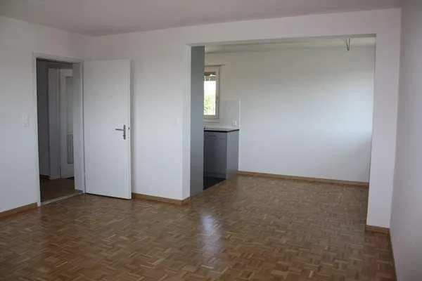 Grosszügige Wohnung im beliebten Niklausen-Quatier – Foto 4 von 6