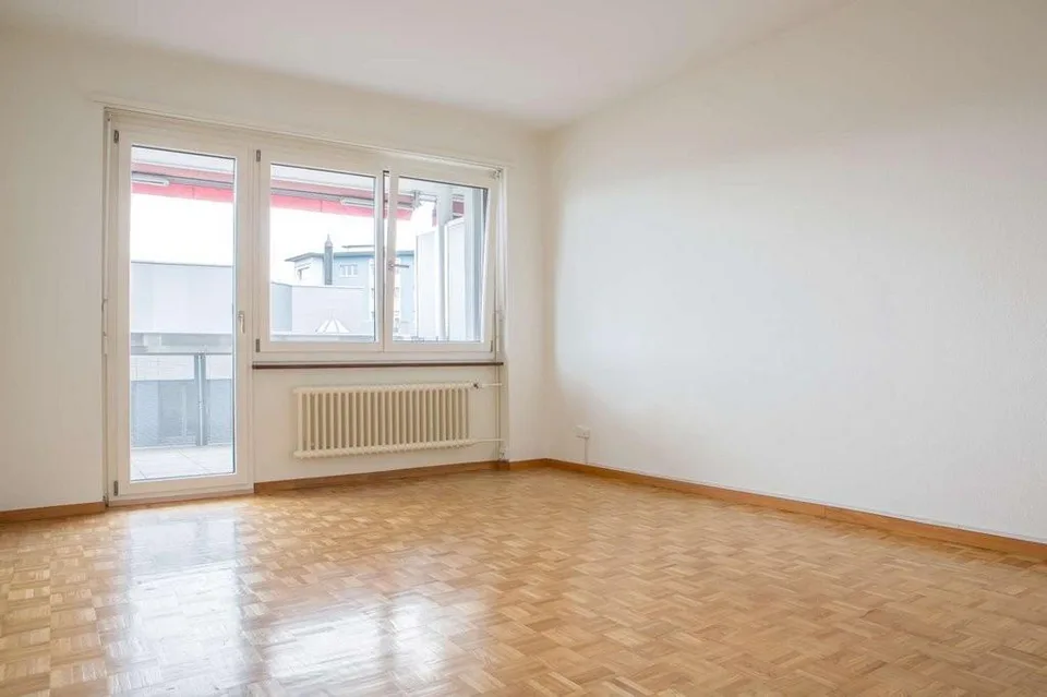 Wohnung 5.5 Zimmer im Erdgeschoss zur Miete in Fribourg! – Foto 3 von 9