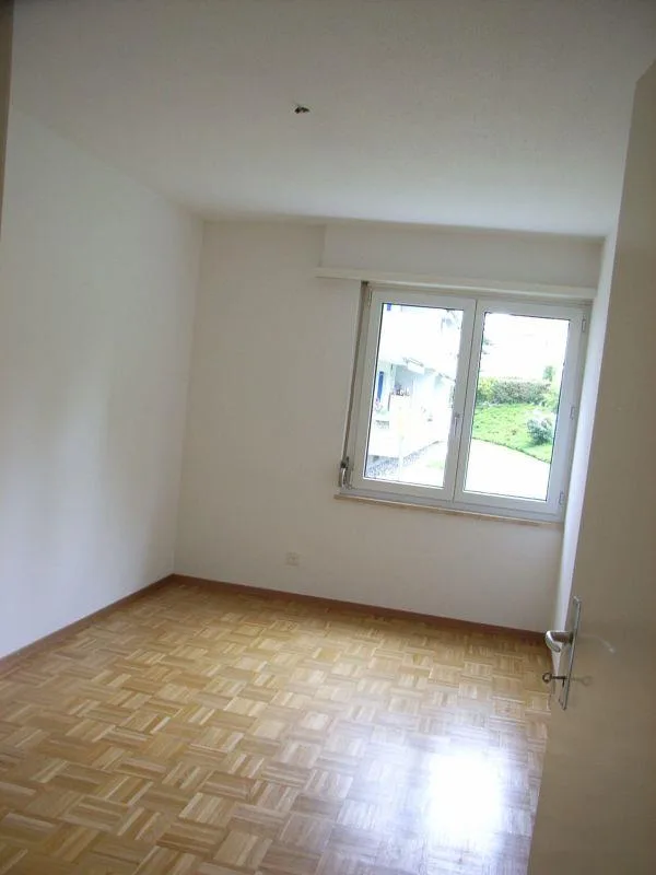 Schöne 4.5 Zimmerwohnung, ruhig gelegen – photo 6 of 13