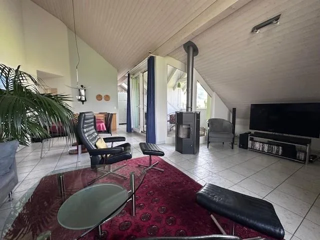 3 1/2-Zimmer-Dachwohnung mit Hobbyraum, Keller, Garage und Garten – Foto 10 von 16