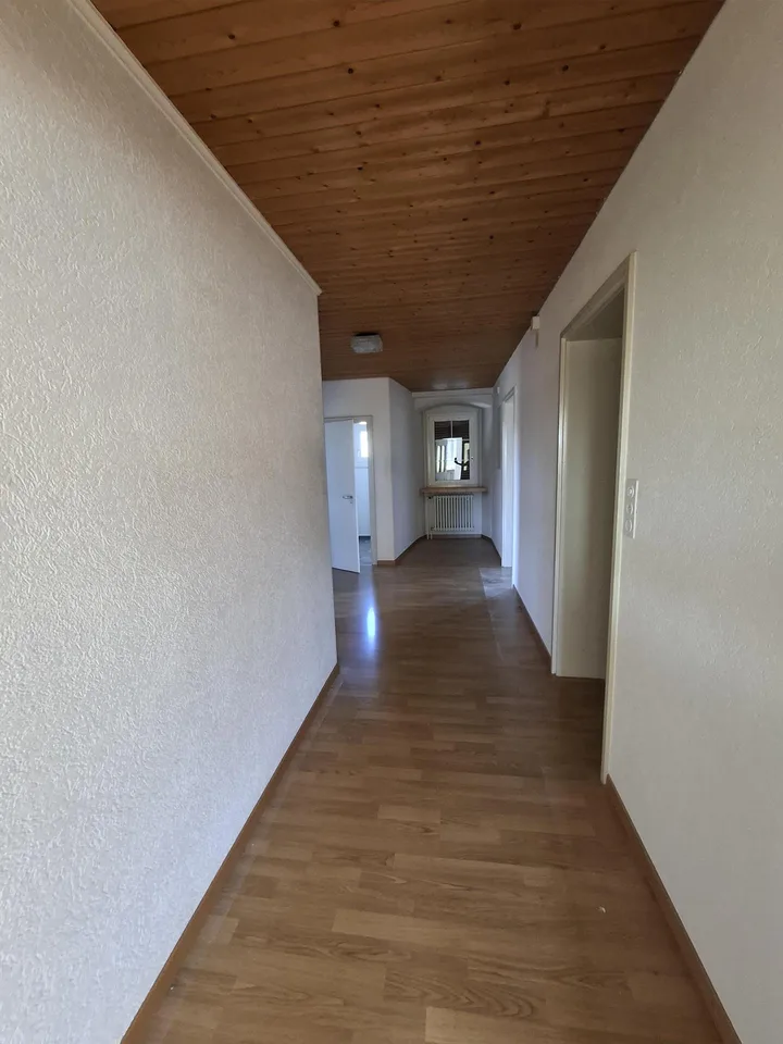 Grosszügige 6½-Zimmerwohnung im historischen Pfarrhaus – photo 6 sur 29