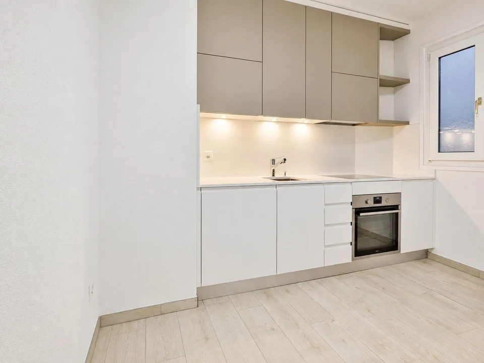 Wunderschöne, komplett renovierte 3.5-Zimmer-Wohnung – Foto 5 von 13