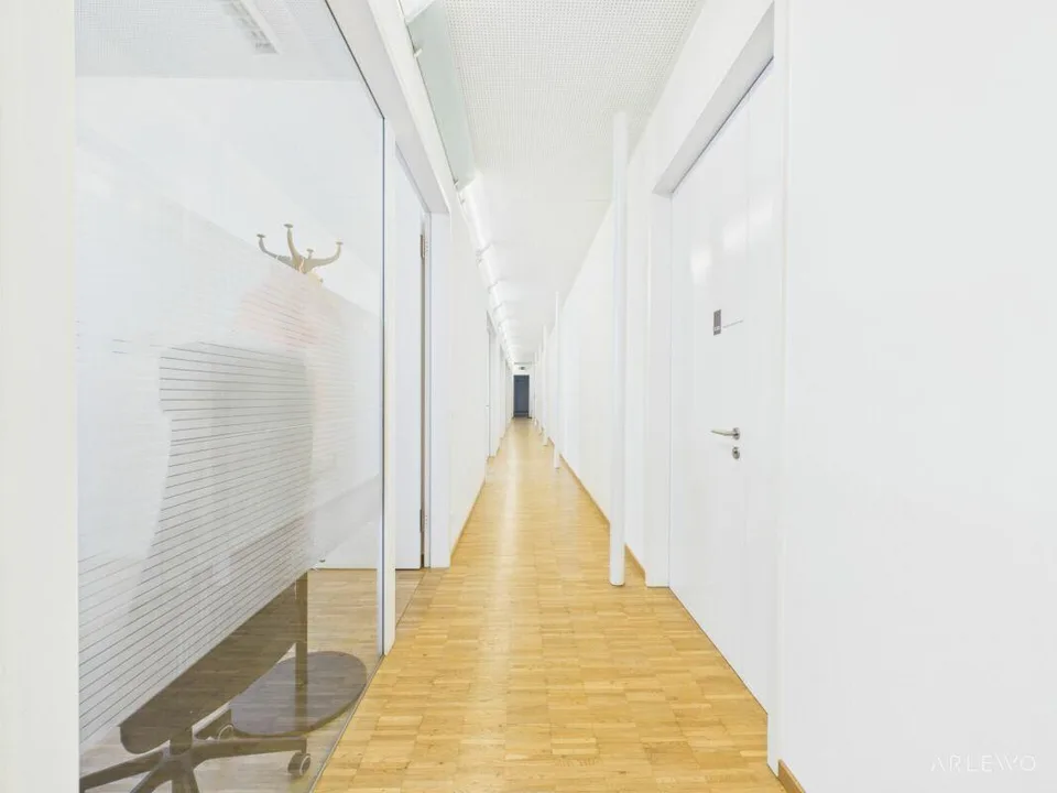 Das perfekte Kleinbüro mit angrenzendem Nebenraum – photo 6 sur 7