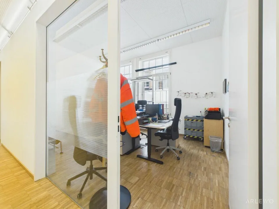 Das perfekte Kleinbüro mit angrenzendem Nebenraum – photo 5 sur 7
