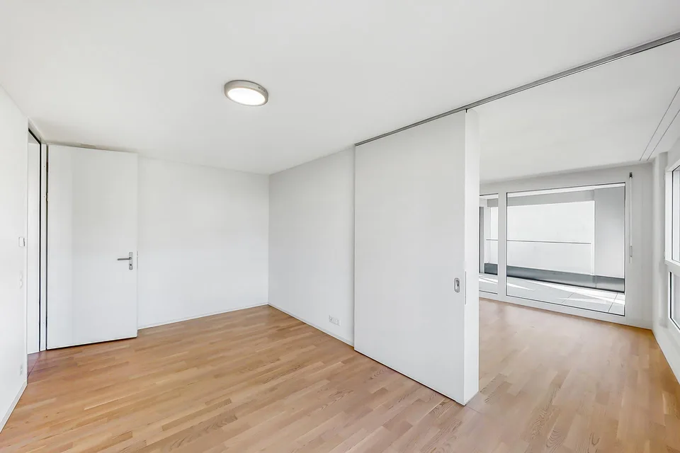 Residenza Laville: moderno, grandi vetrate e terrazzo coperto – foto 6 di 11