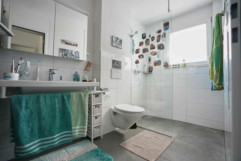 Moderne, lichtdurchflutete 3.5-Zi. Attikawohnung mit grosser Terrasse – photo 7 sur 10