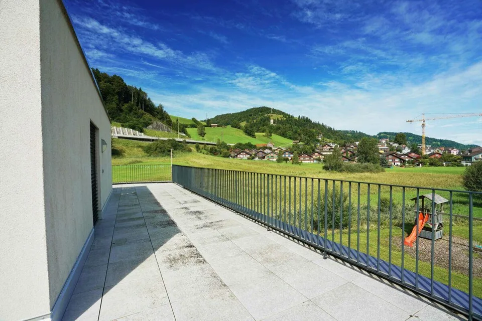 Moderne, lichtdurchflutete 3.5-Zi. Attikawohnung mit grosser Terrasse – photo 8 sur 10