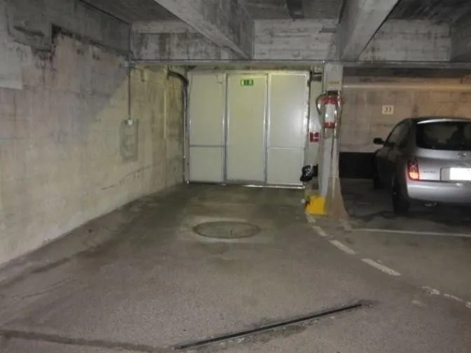 Zentraler Einstellhallenplatz im Mattenhofquartier – Foto 2 von 5