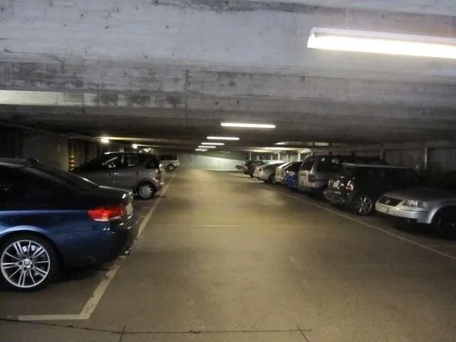 Zentraler Einstellhallenplatz im Mattenhofquartier – Foto 3 von 5