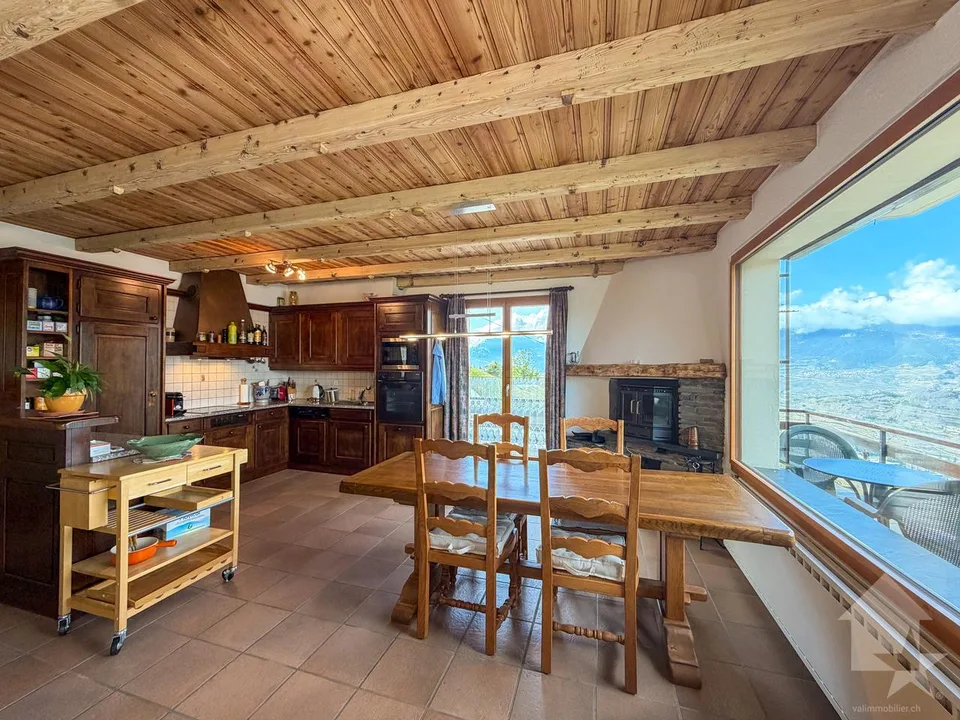 Belle maison de 3 appartements avec garage, mazot et carnotzet ! – photo 23 sur 43
