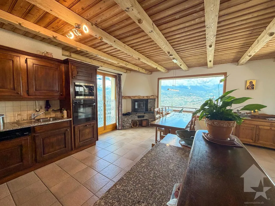 Belle maison de 3 appartements avec garage, mazot et carnotzet ! – photo 21 sur 43
