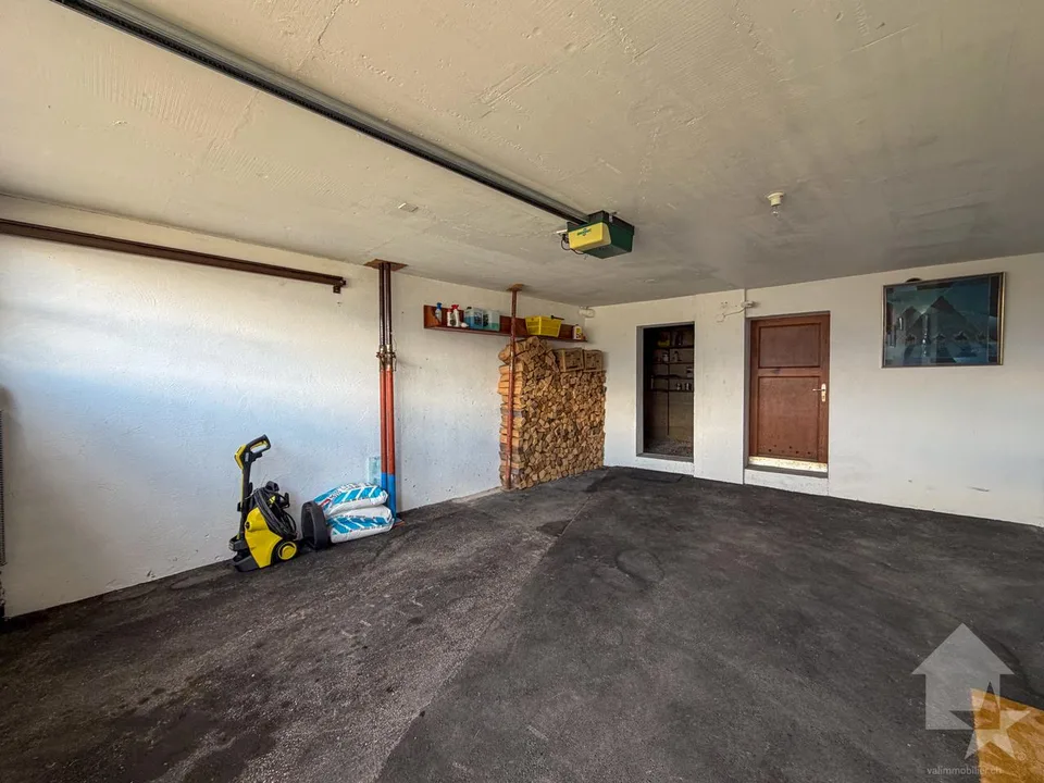 Belle maison de 3 appartements avec garage, mazot et carnotzet ! – photo 30 sur 43