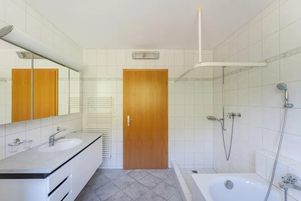 Grosszügiges Zuhause mit Raum für eigene Ideen – foto 7 di 12