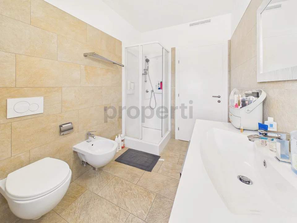 Elegantes Apartment mit 4.5 Zimmern in Bellinzona mit 30 m² Terrasse – Foto 10 von 16