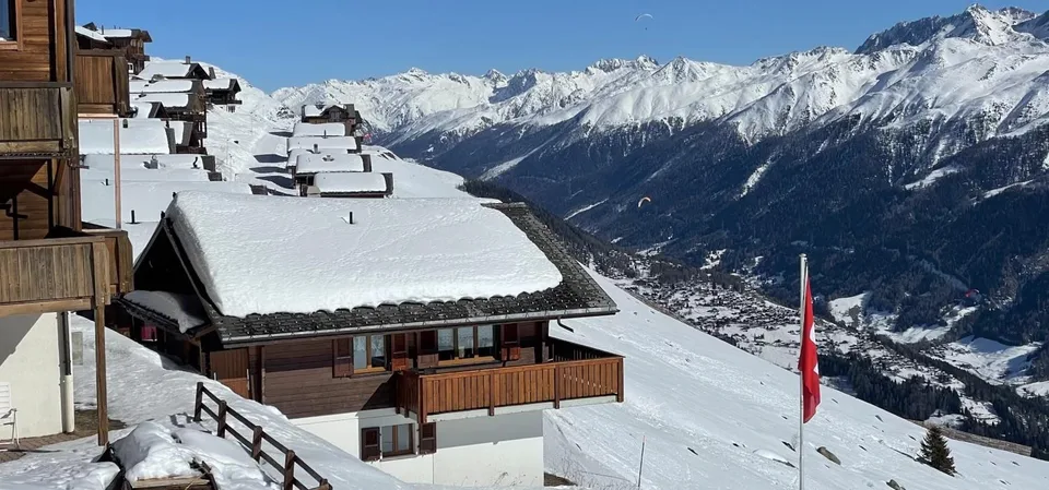 Ski-in-Ski-out mit Traumpanorama und eigener Sauna – Foto 22 von 25