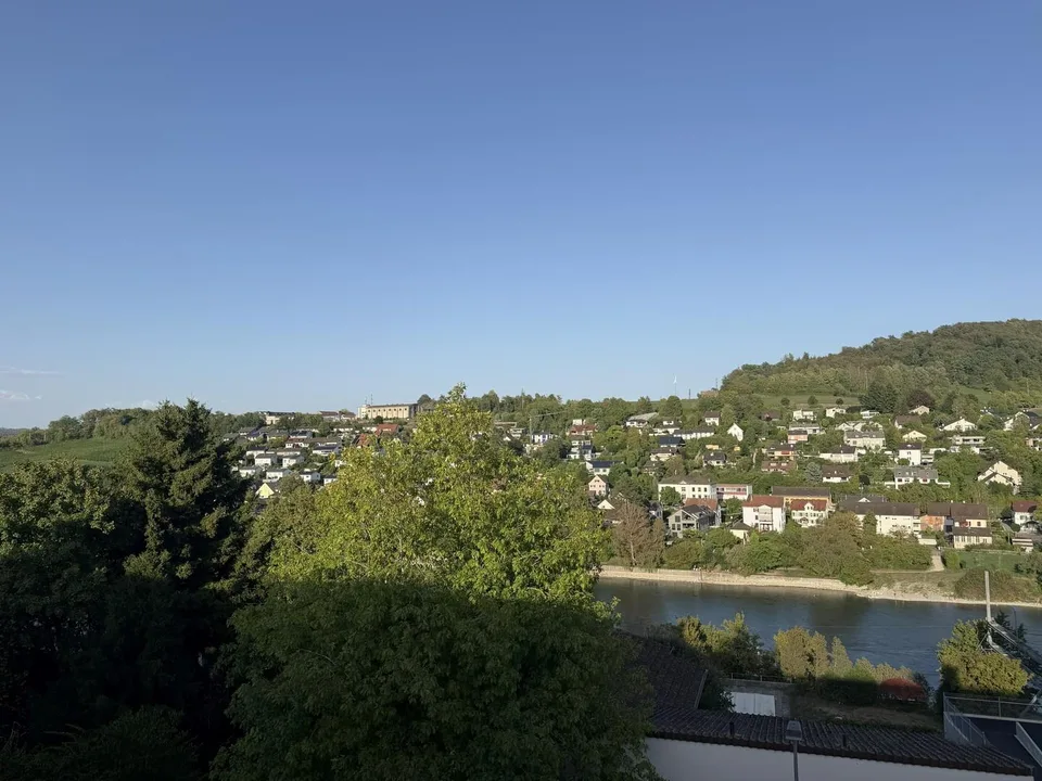 Dachwohnung mit grosser Terrasse und wunderbarer Aussicht – foto 11 di 13