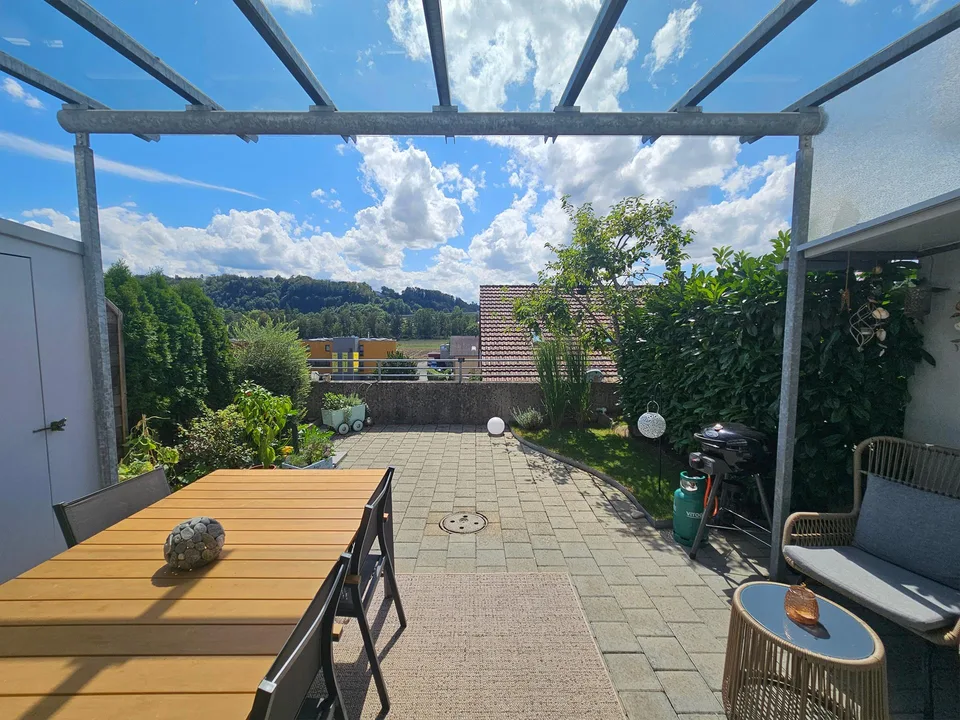 Maison en rangée de 5,5 pièces avec deux terrasses à Neuenegg à vendre – photo 10 sur 13