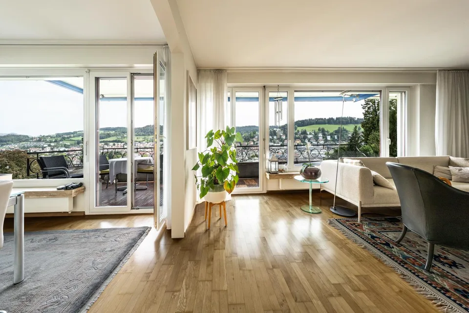 WOHNEN MIT WEITBLICK – 4-ZIMMER-WOHNUNG AM ROSENBERG – photo 2 of 29