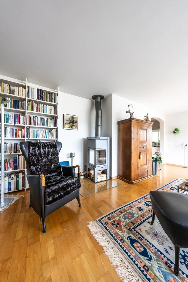 WOHNEN MIT WEITBLICK – 4-ZIMMER-WOHNUNG AM ROSENBERG – photo 3 of 29