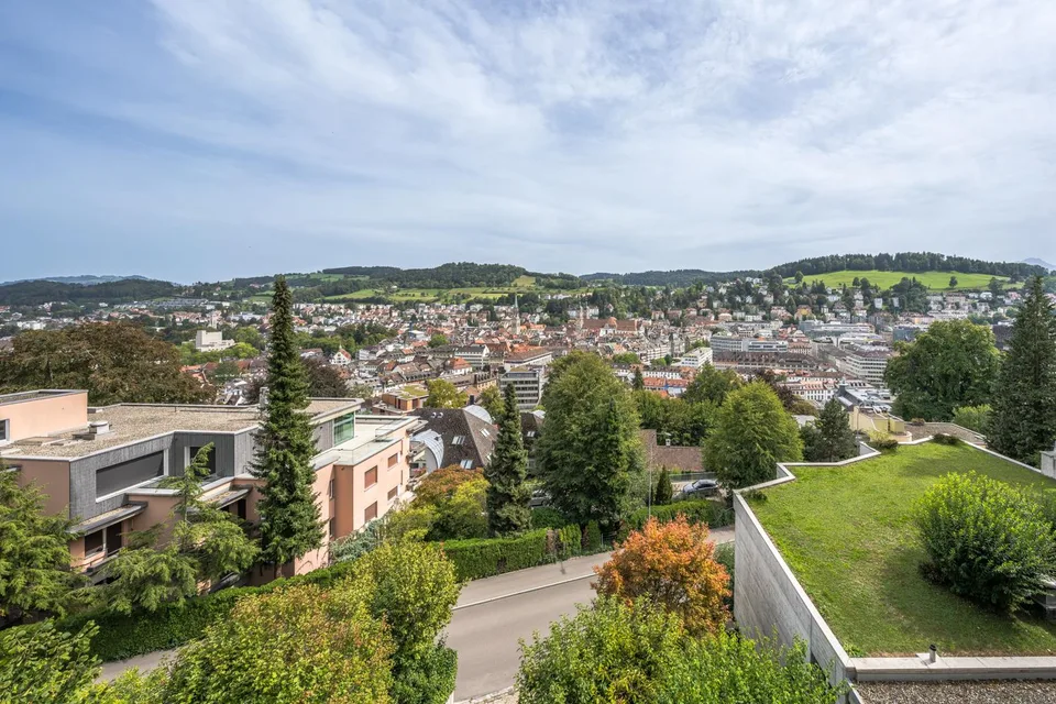 WOHNEN MIT WEITBLICK – 4-ZIMMER-WOHNUNG AM ROSENBERG – photo 10 of 29