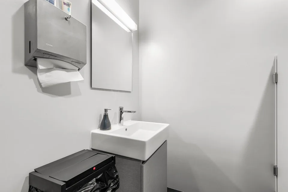 Ufficio o spazio commerciale nel cuore di Pfäffikon SZ – foto 10 di 10