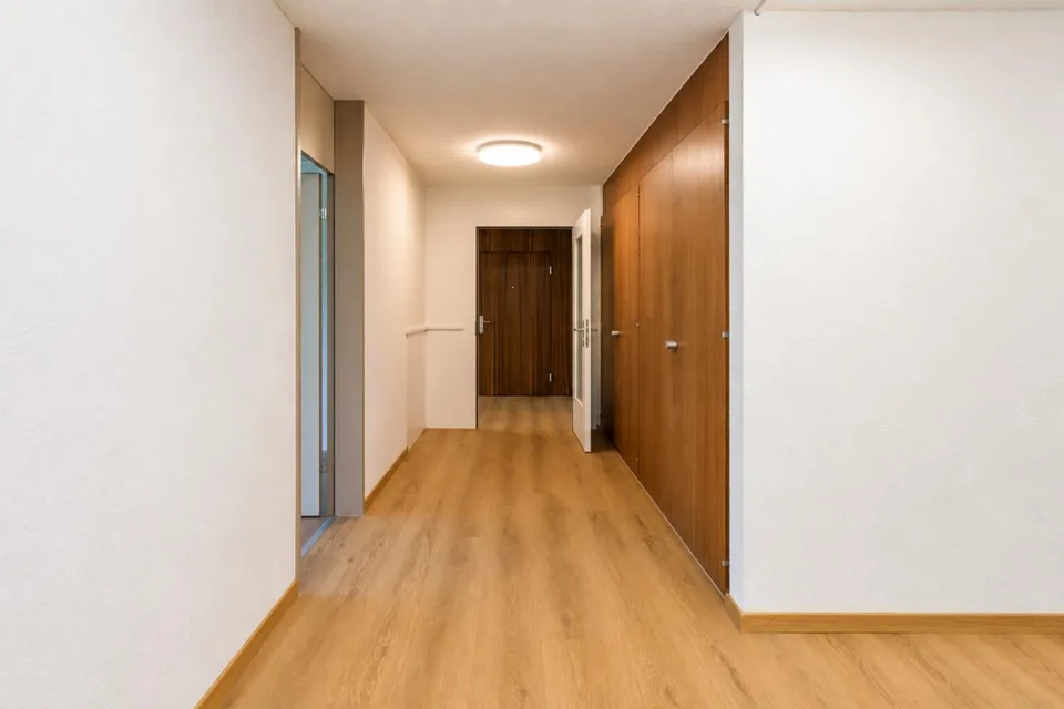 Vielseitige Geschäftsfläche im charmanten St. Karli-Quartier – Foto 4 von 15