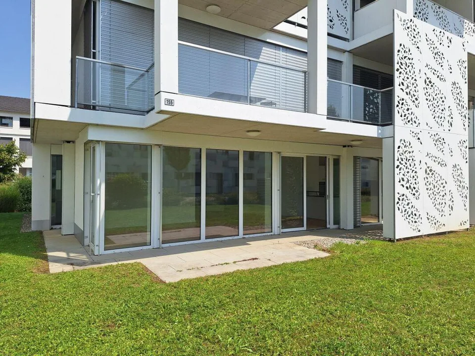 Appartement spacieux 3.5 pièces avec patio – photo 2 sur 10