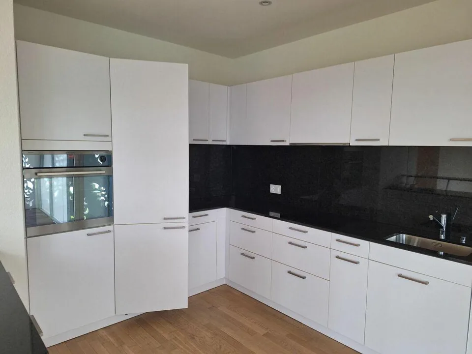 Appartement spacieux 3.5 pièces avec patio – photo 4 sur 10