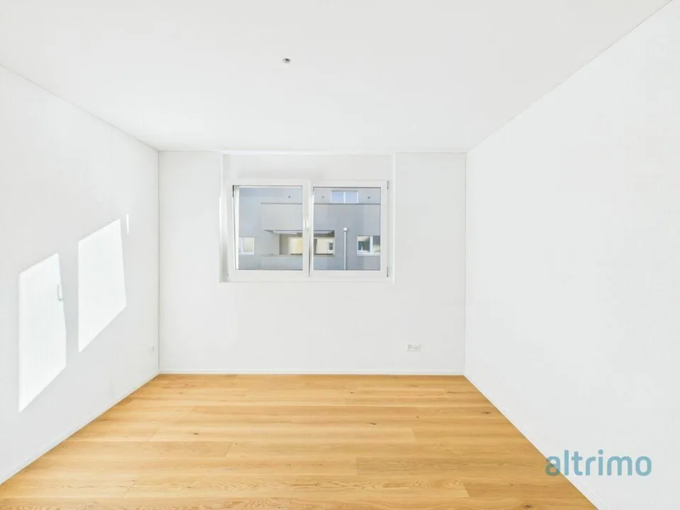 Erstbezug: hochwertige 3.5-Zimmer-Wohnung mit herrlicher Aussicht – photo 7 sur 13
