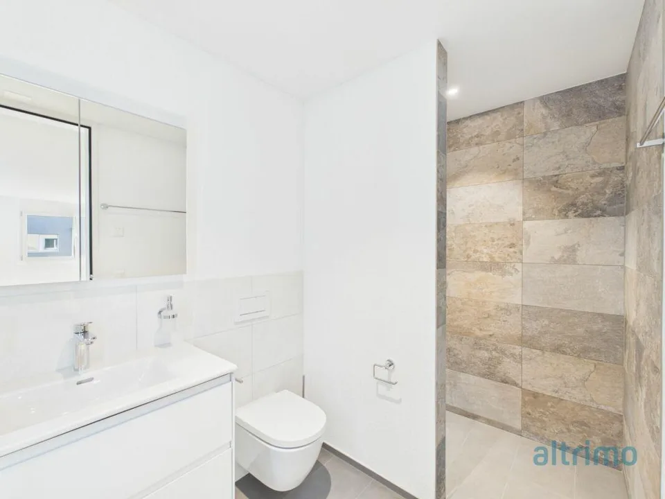 Erstbezug: hochwertige 3.5-Zimmer-Wohnung mit herrlicher Aussicht – photo 6 sur 13