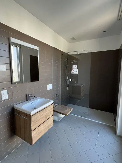 schöne Neubauwohnung im Zentrum Münchwilen – Foto 4 von 11