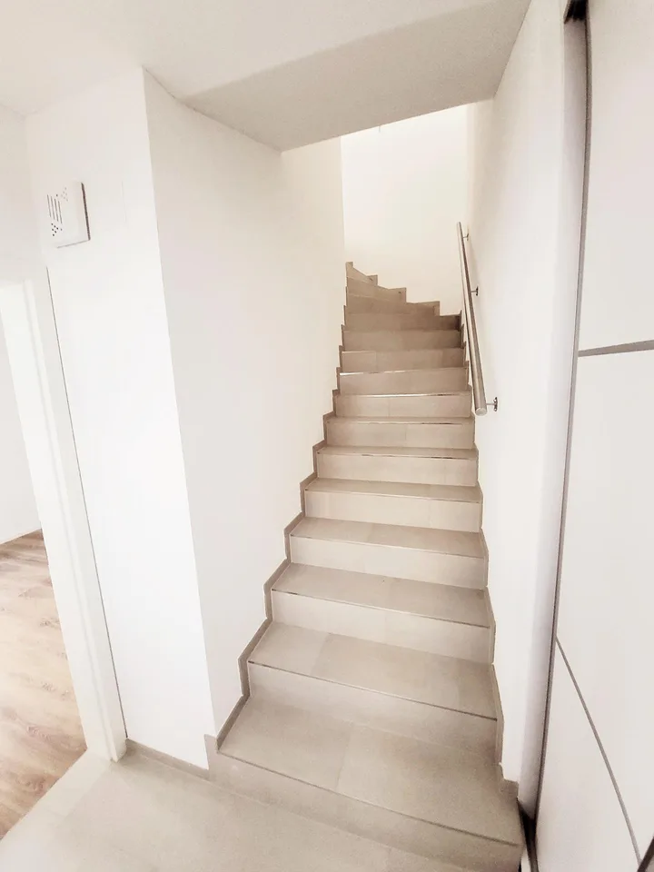 2.5-Room Maisonette Row House in St. Gallen Museumsquartier – photo 4 of 18