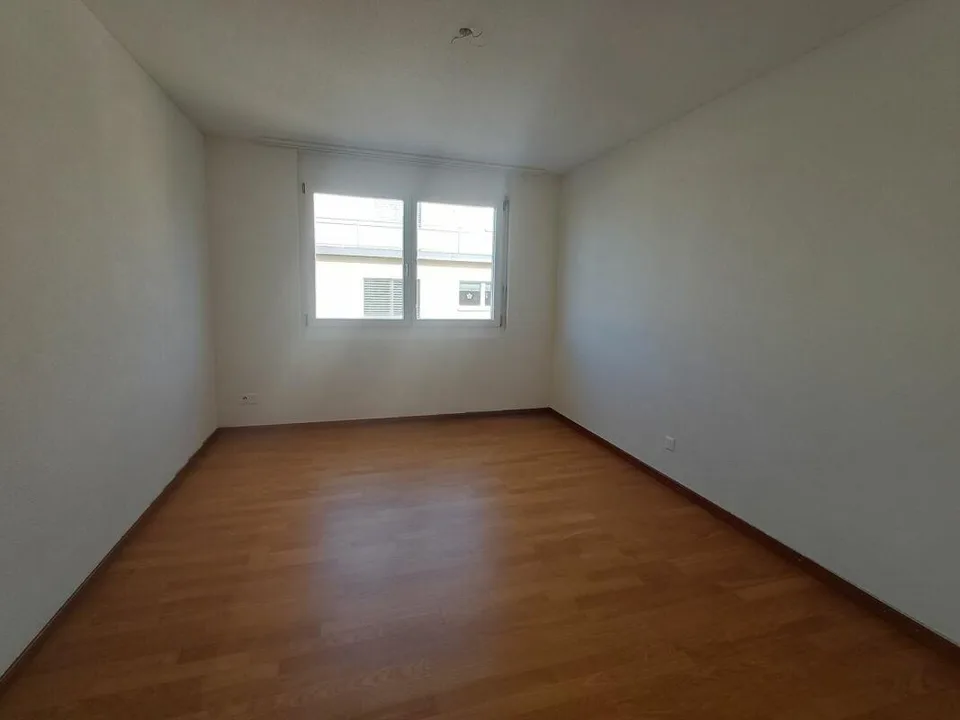 Attractive 4.5 room apartment on the ground floor – photo 7 of 9