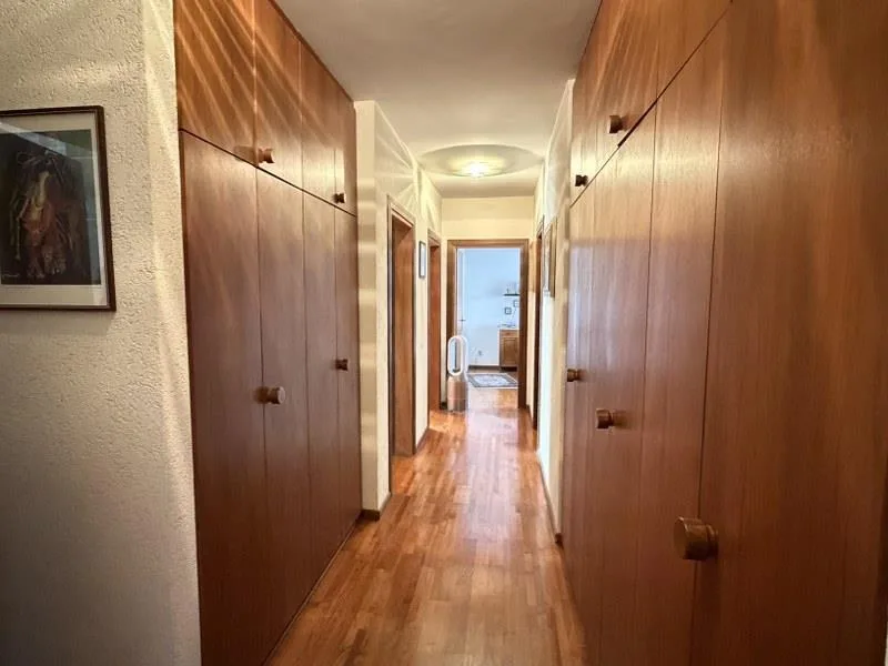 ELEGANTE ATTICO CON TERRAZZA PANORAMICA E VISTA LAGO – foto 10 di 13