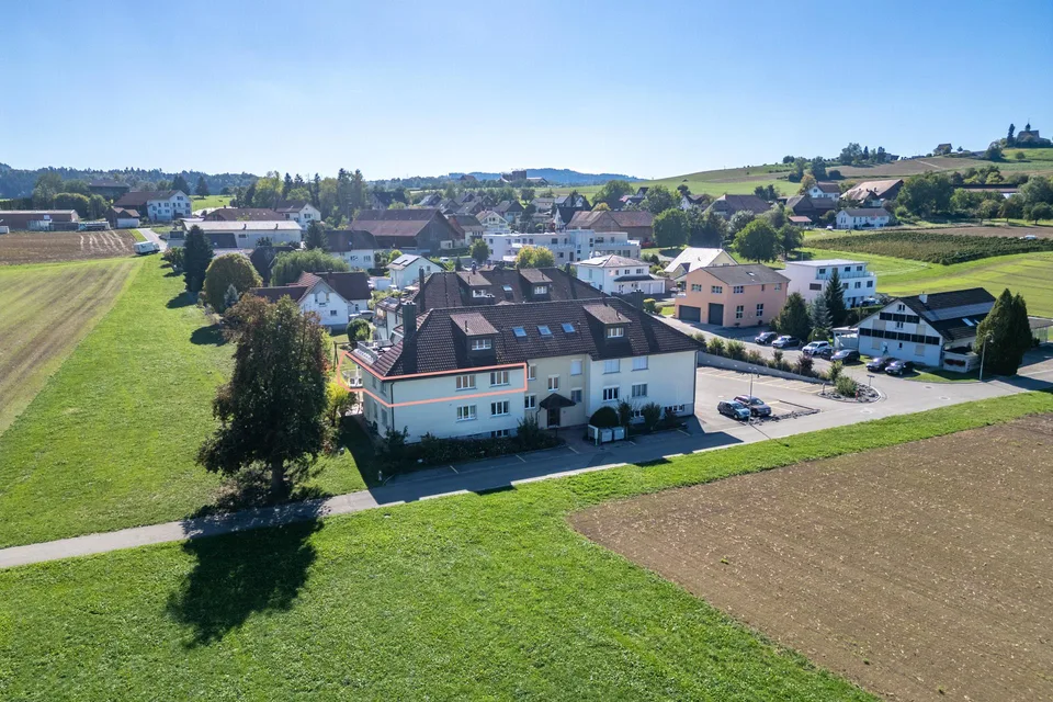 Grosszügige Wohnung mit schöner Aussicht ins Grüne – photo 12 of 15