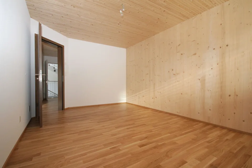 VERMIETUNG 3.5 Zimmer Wohnung im Obergeschoss – Foto 5 von 11