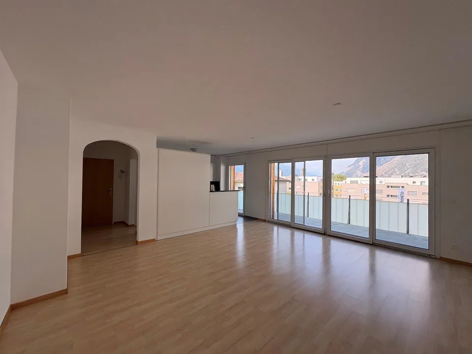 zentrale 3.5 Zimmer Wohnung an sonniger Lage – foto 2 di 18