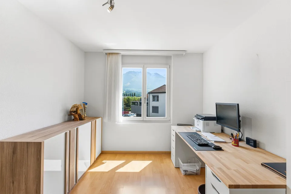 Grosszügige 5.5-Zimmer-Eigentumswohnung mit zwei Balkonen – foto 8 di 15