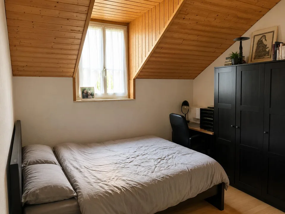 Freistehendes Jugendstilhaus mit Garten – photo 16 of 27