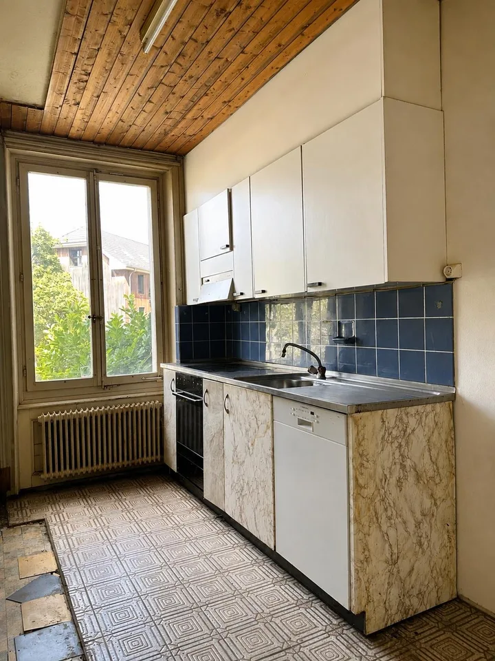 Freistehendes Jugendstilhaus mit Garten – photo 6 of 27