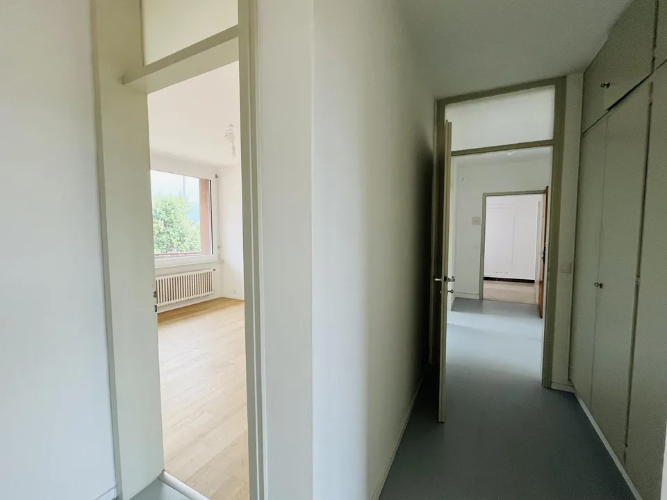 CONFORTEVOLE APPARTAMENTO 3 LOCALI RISTRUTTURATO – Foto 4 von 6