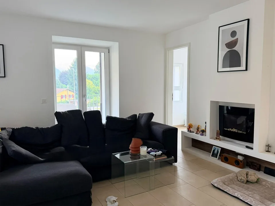 Affittasi appartamento di 3.5 locali con terrazza ad Arbedo – Foto 3 von 6