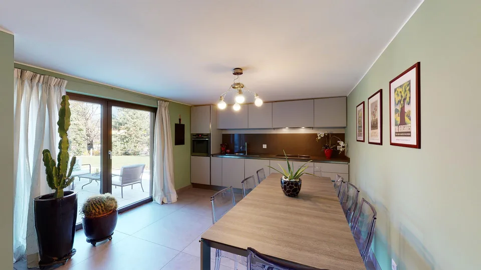 Camera in affitto in villa elegante – posizione strategica – Foto 4 von 8