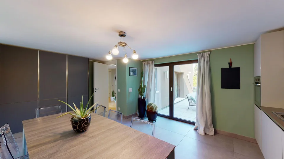 Camera in affitto in villa elegante – posizione strategica – Foto 5 von 8